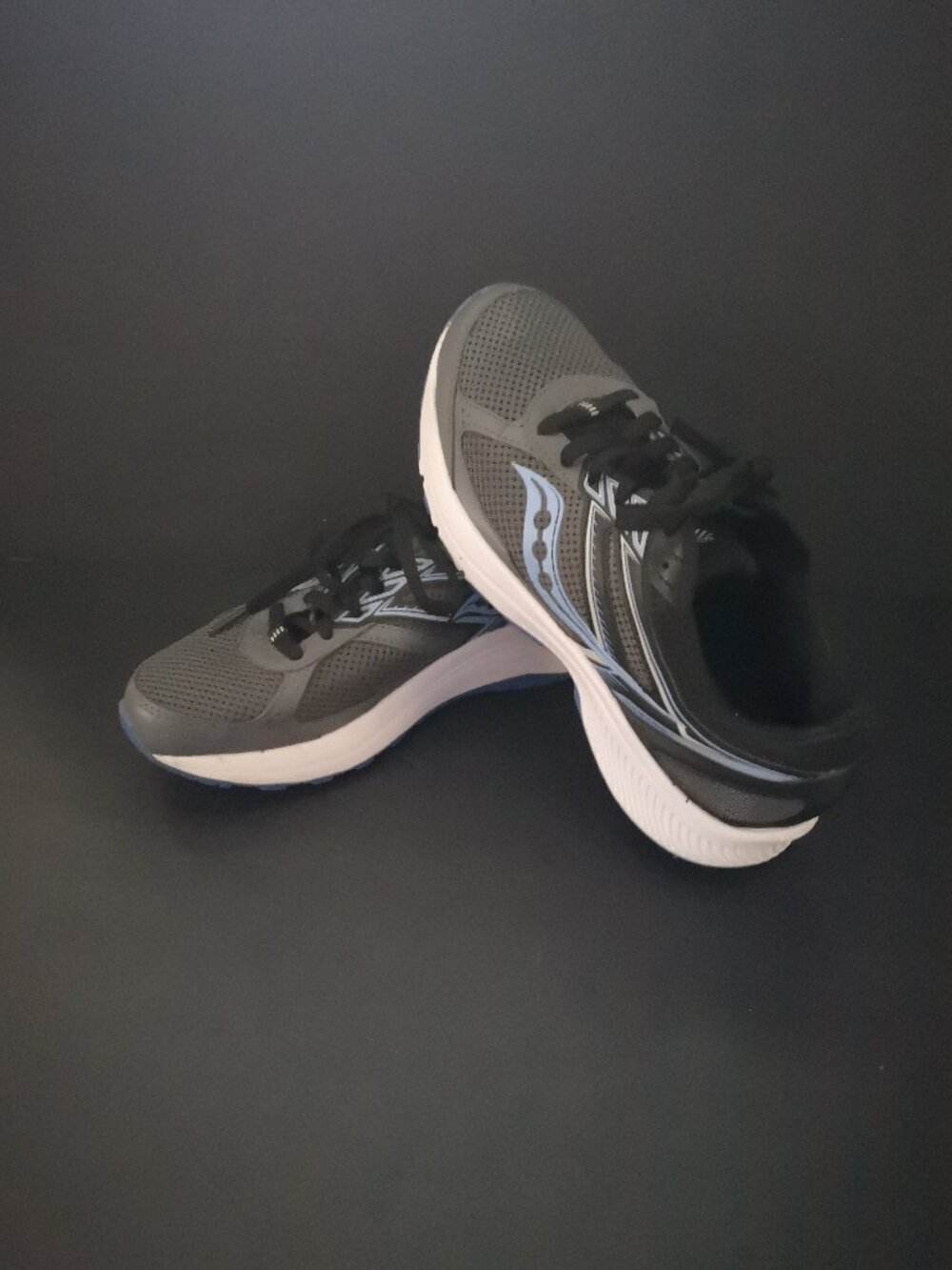Saucony Cohesion 14 Ladies Size 7W Grey Black w/ Blue Running Sneakers